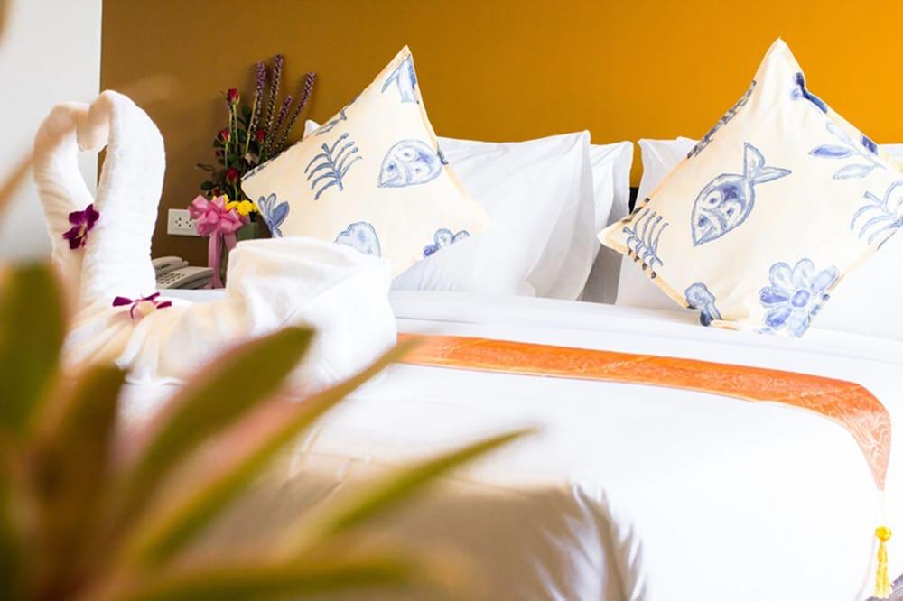 All Together Suite Hotel Bangkok Exterior foto