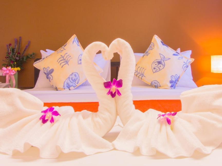 All Together Suite Hotel Bangkok Exterior foto