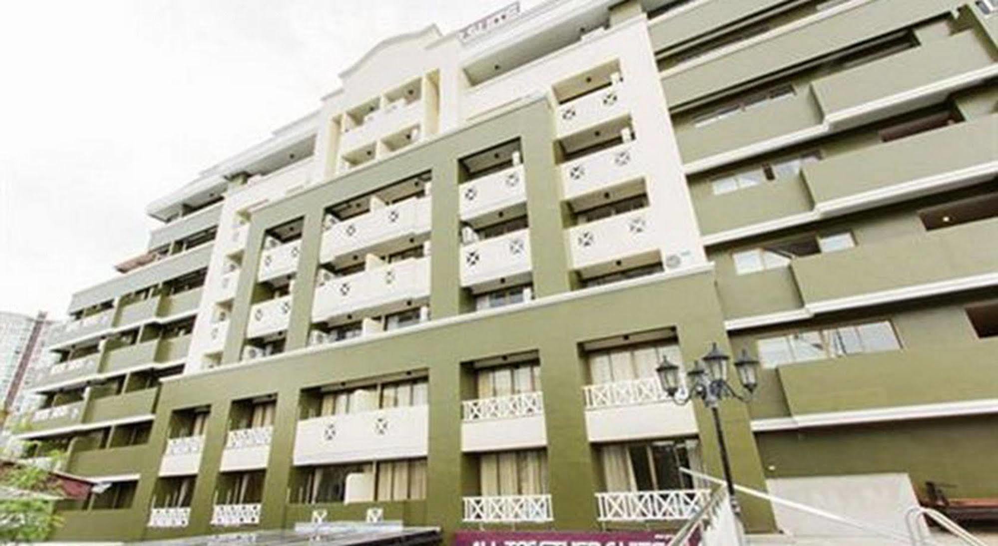 All Together Suite Hotel Bangkok Exterior foto