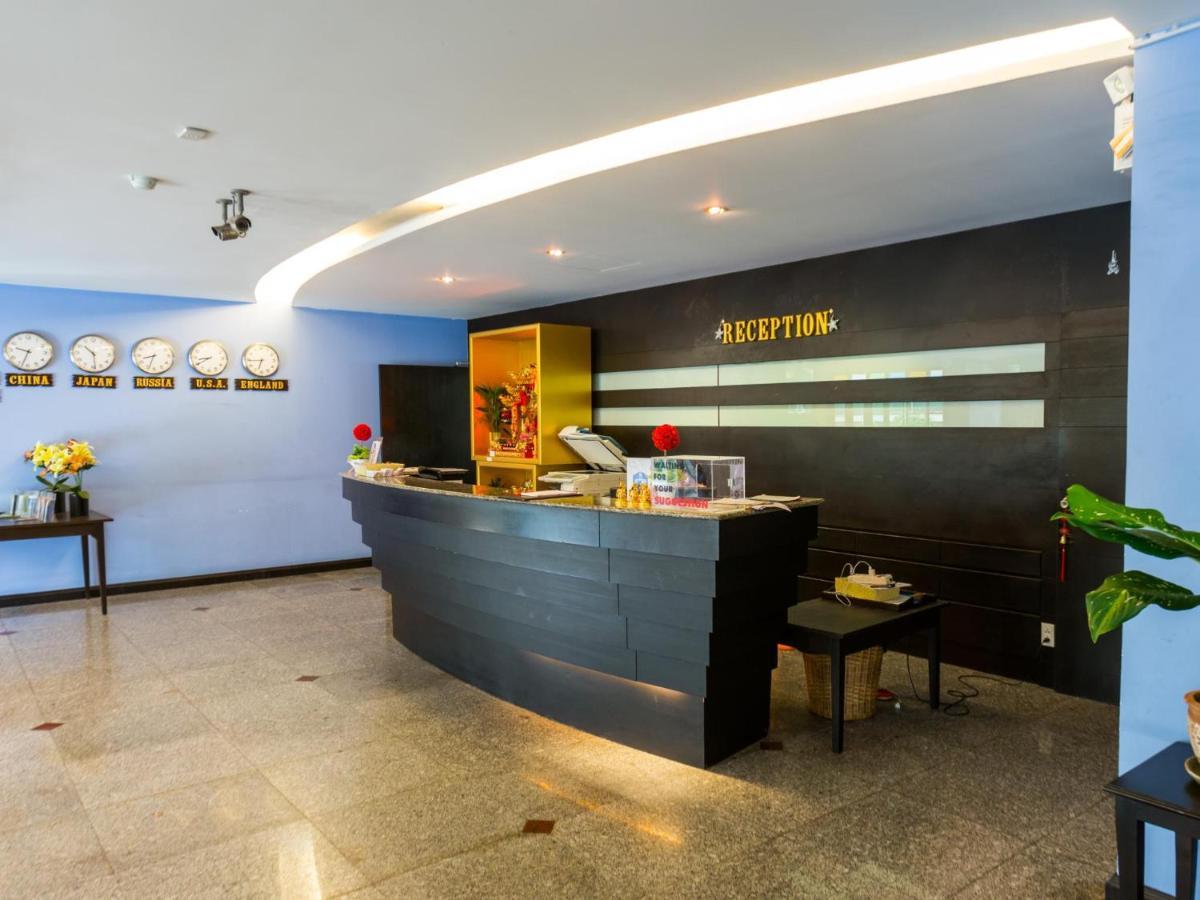 All Together Suite Hotel Bangkok Exterior foto